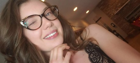 黒檀の指入れオンリーファンズ 無料セクシー ギャラリー