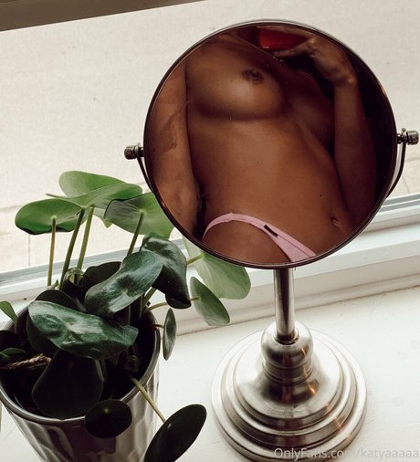 kathiana アートモデル 写真