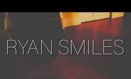 Ryan Smiles 美しいモデル 写真