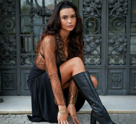 アラブの女の子オンリーファンズ 美しいxxx ギャラリー