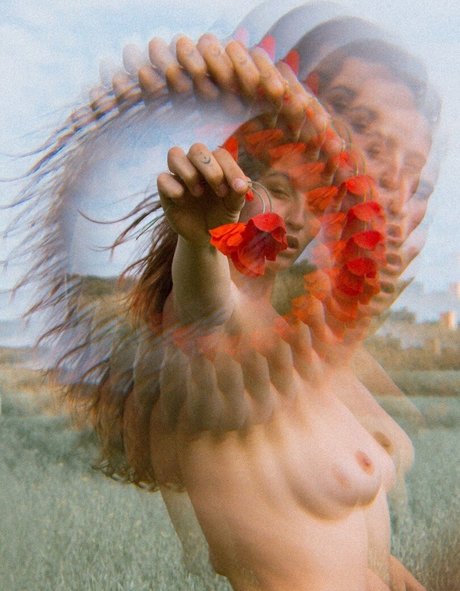 radmilasad ポルノモデル 写真