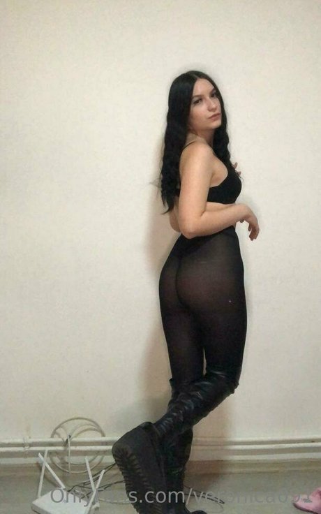 アナルから口へオンリーファンズ xxx 画像