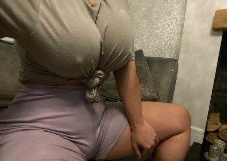 角質の女の子オンリーファンズ 無料セックス ギャラリー