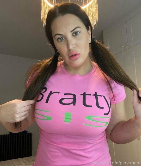 perv mom ヌードスター 写真