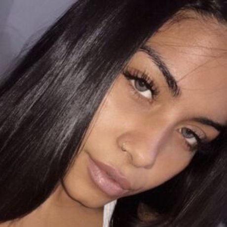 Laali Calem 完璧なモデル 画像