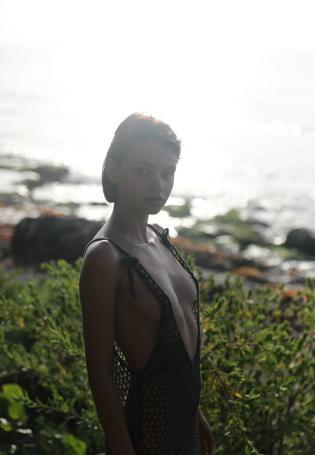 Angelsetfree ポルノスター アート 画像