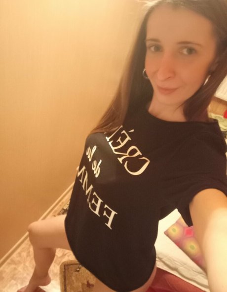 黒檀ペッギングオンリーファンズ 裸 写真