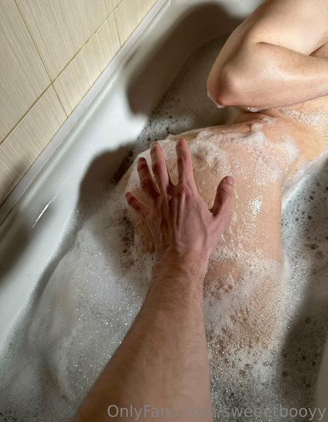 マッサージ動画 オンリーファンズ 無料 画像