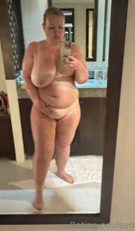 betina poulsen モデル ギャラリー