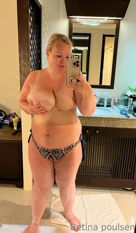 イギリスのおばあちゃんオンリーファンズ アート裸 ギャラリー