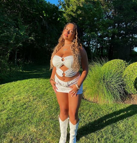 Abby C xxx女優 画像