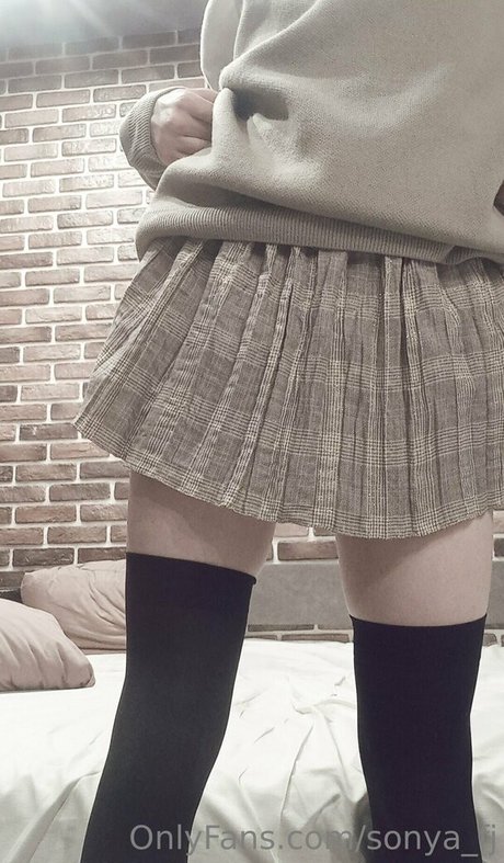 sonya fj ポルノ女優 写真