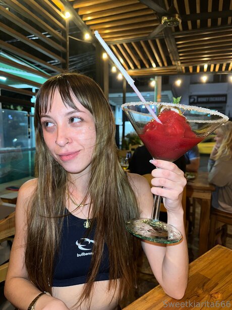 アウトドア 熟女 オンリーファンズ ポルノ 写真