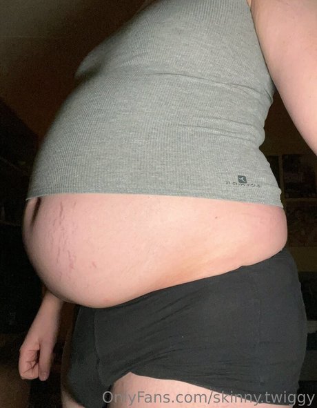 Tガールオンリーファン アダルト 写真