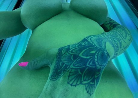 christinealexisxxx ホット女優 写真