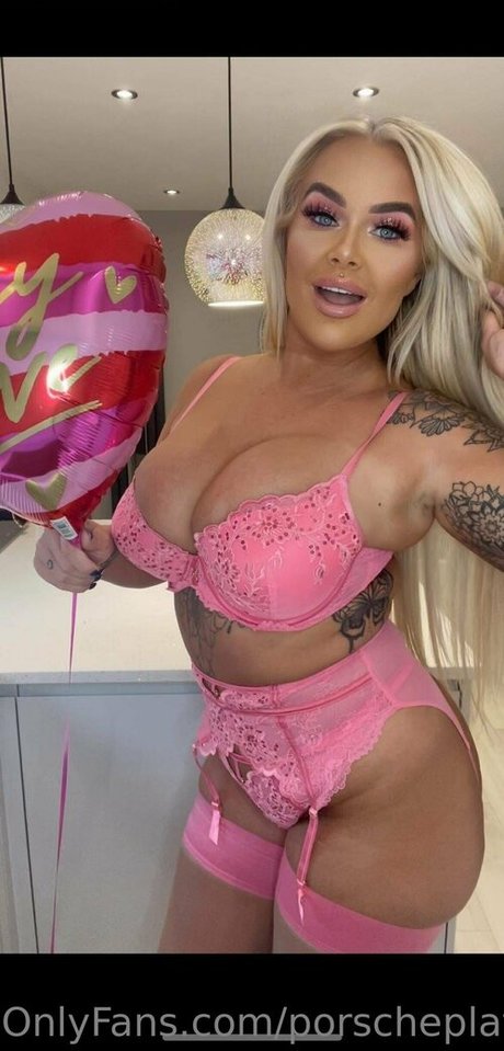 金髪の小人オンリーファンズ セクシー裸 ギャラリー