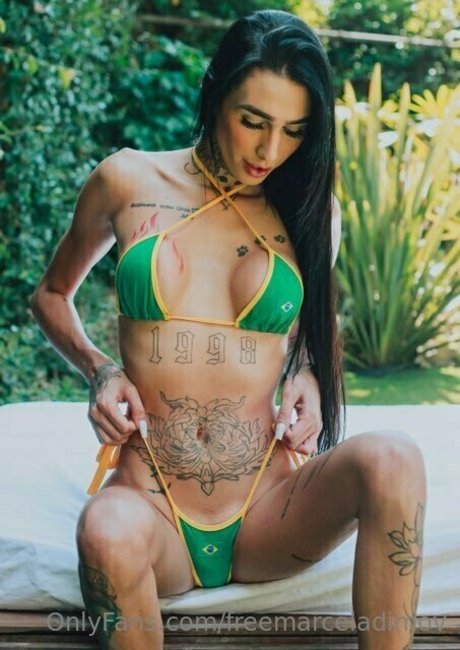 後背位オンリーファンズ ホット 写真