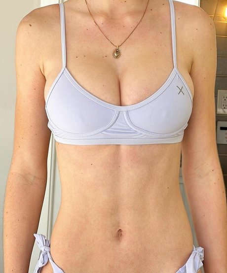 デカ尻ティーンオンリーファンズ 美しいヌード ギャラリー