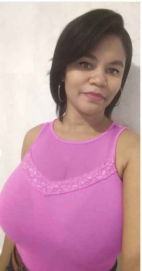 アラブの太ったオンリーファンズ アートポルノ ギャラリー