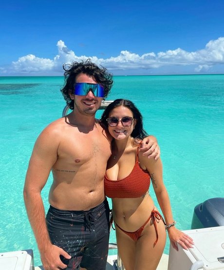 AJ Heahlke セックスポルノスター 写真