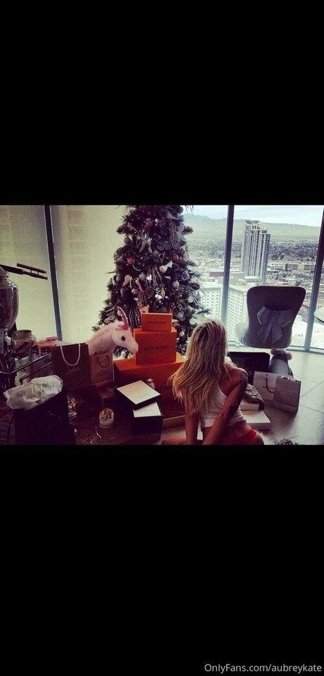 アウトドア 熟女 オンリーファンズ ポルノ アーカイブ