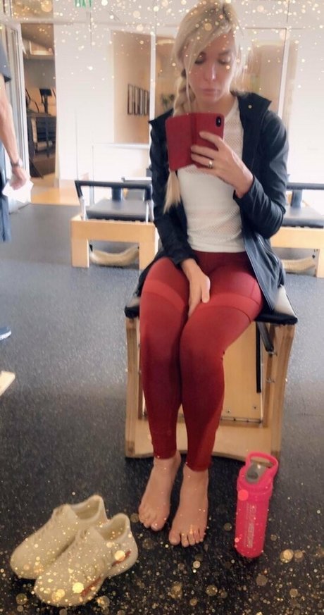 アウトドア 熟女 オンリーファンズ 限定 写真