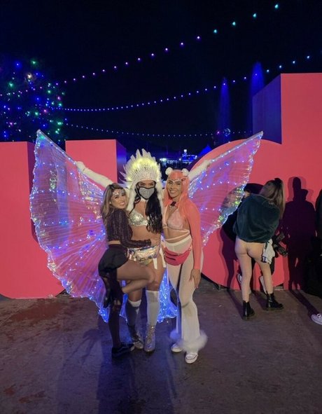 erikkamar_ 独占女優 写真