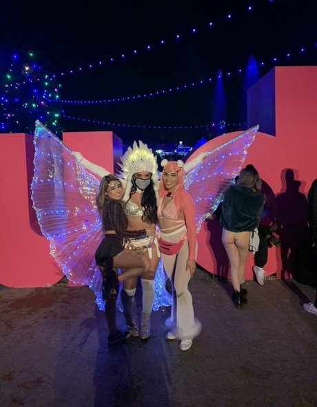 erikkamar_ 無料のスター ギャラリー