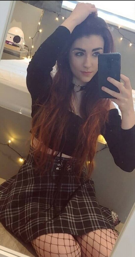 エボニートップオンリーファン エロチック 写真