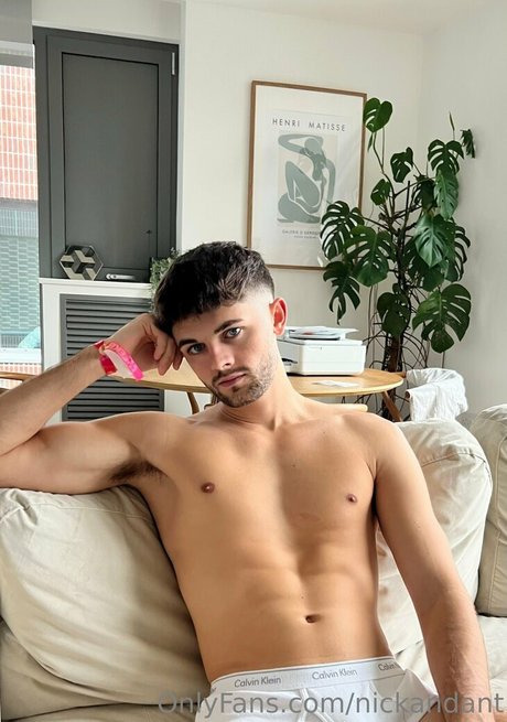 熟女の手コキオンリーファンズ エロチック 画像