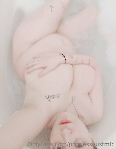 足 マンコ オンリーファンズ ポルノグラフィック ギャラリー