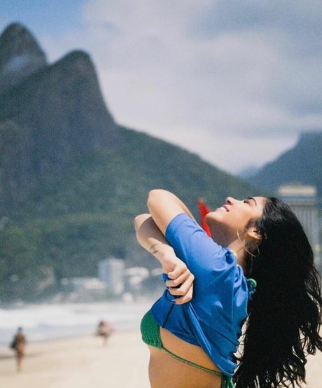 Giovanna Buscacio 美しいポルノスター 写真