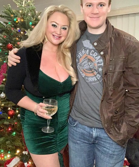 筋肉トランスオンリーファンズ アートポルノ 写真