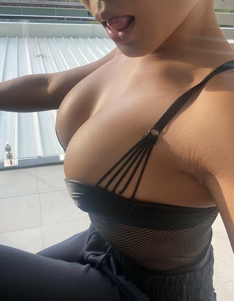 scarletlyone 可愛い女優 画像