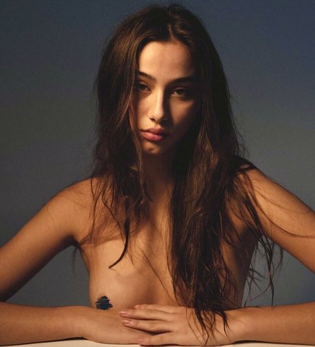 Ania Rybak アートスター ギャラリー