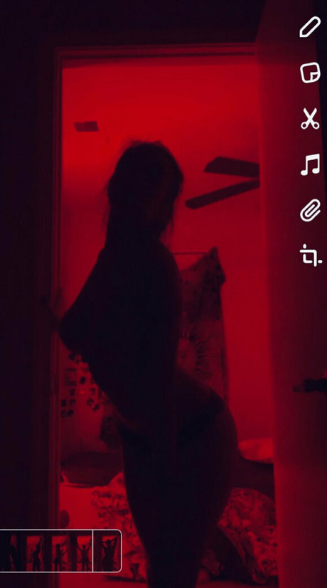 ixxbunnyxx ホット女優 画像