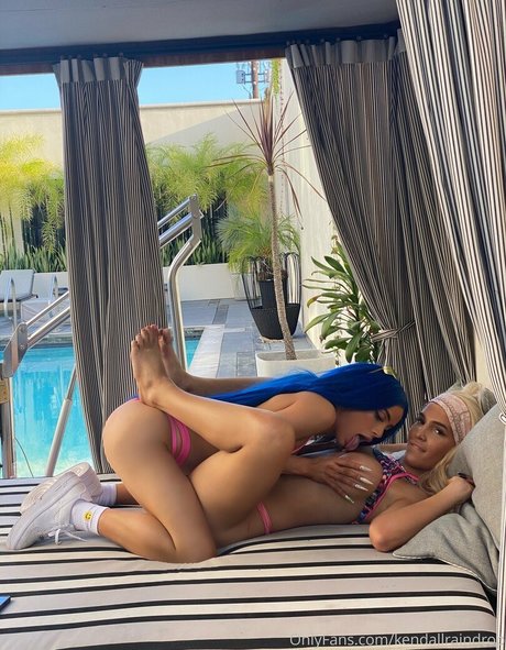 ぽっちゃりカップルオンリーファンズ 無料 写真