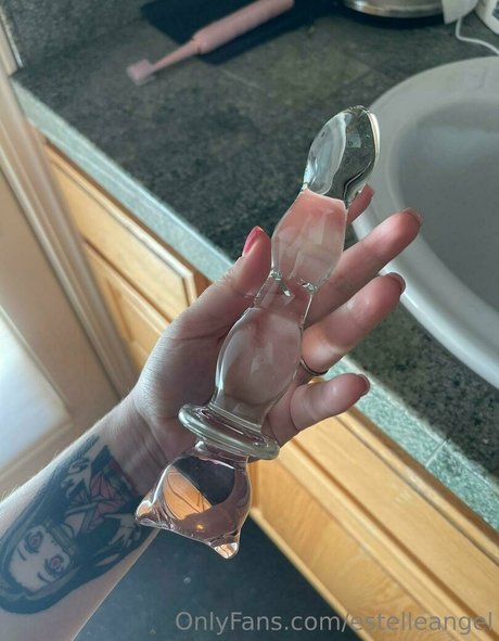 estelleangel ポルノスター トップ 写真