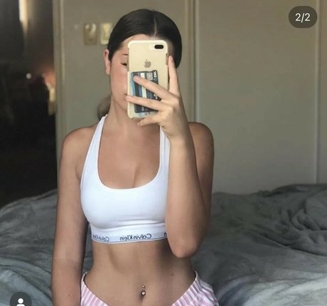 Willow Jade 高品質のポルノスター アーカイブ