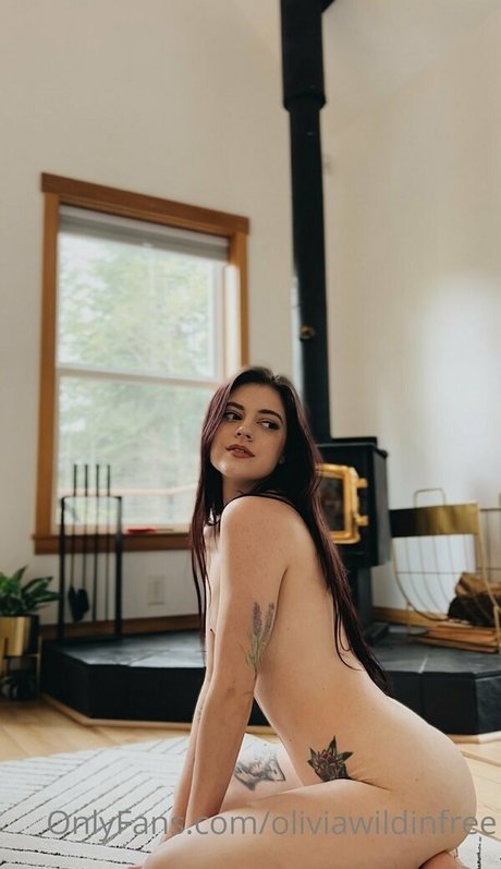 oliviawildinfree アダルト女優 写真