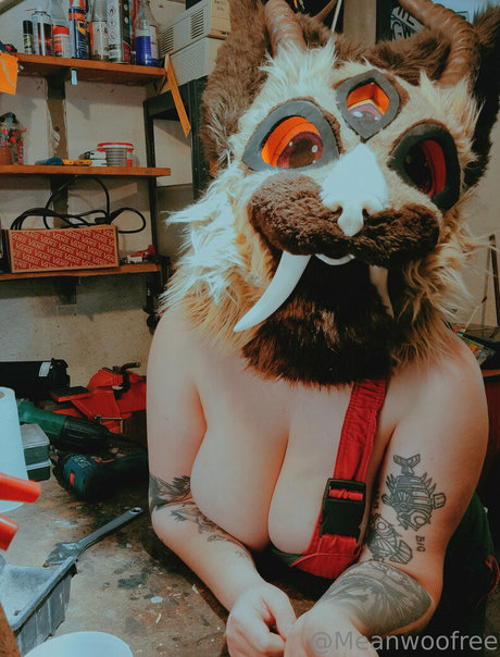 meanwoofree ポルノスター アーカイブ
