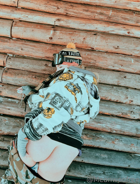 meanwoofree ヌード女優 画像