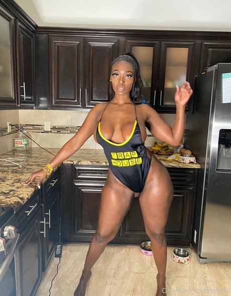 teresa 素敵なポルノスター 画像