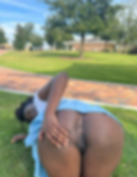 ミラーセルフィーオンリーファンズ 無料 写真