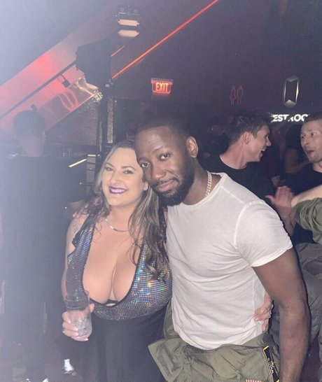 バニープリンセスオンリーファンズ アダルト ギャラリー