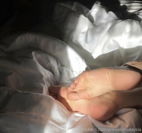 黒人寝取られオンリーファンズ セックス 写真