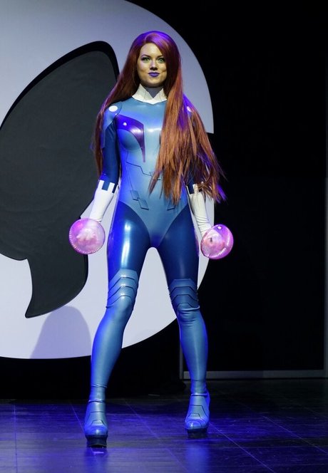 金髪のホットな妻オンリーファンズ えろ ギャラリー