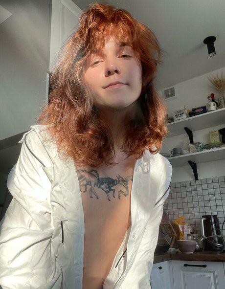 黒人女性のオンリーファンズ ポルノグラフィック 写真