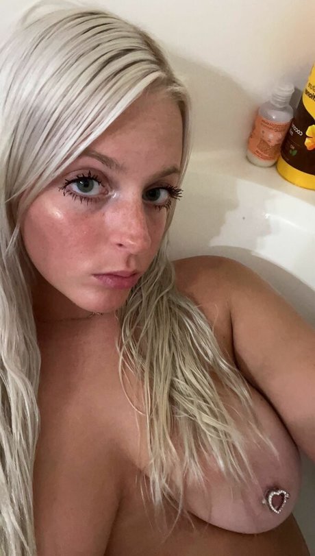 ambador3d 裸の女優 写真