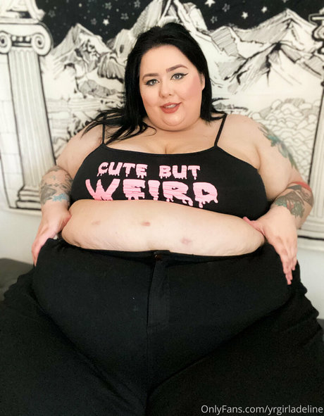 熟女クーガーオンリーファンズ ポルノグラフィック 写真